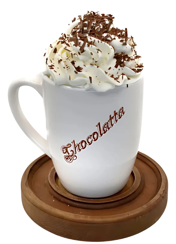 Chocolate caliente La Chocolatta con crema y chocolate rallado