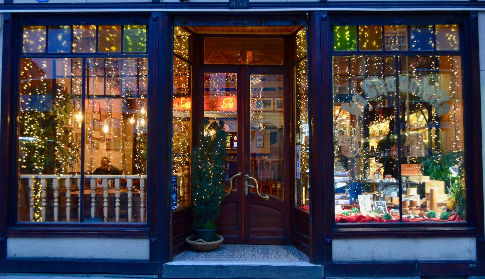 Fachada de La Chocolatta en Gobernador Carlos Bories 852, Punta Arenas